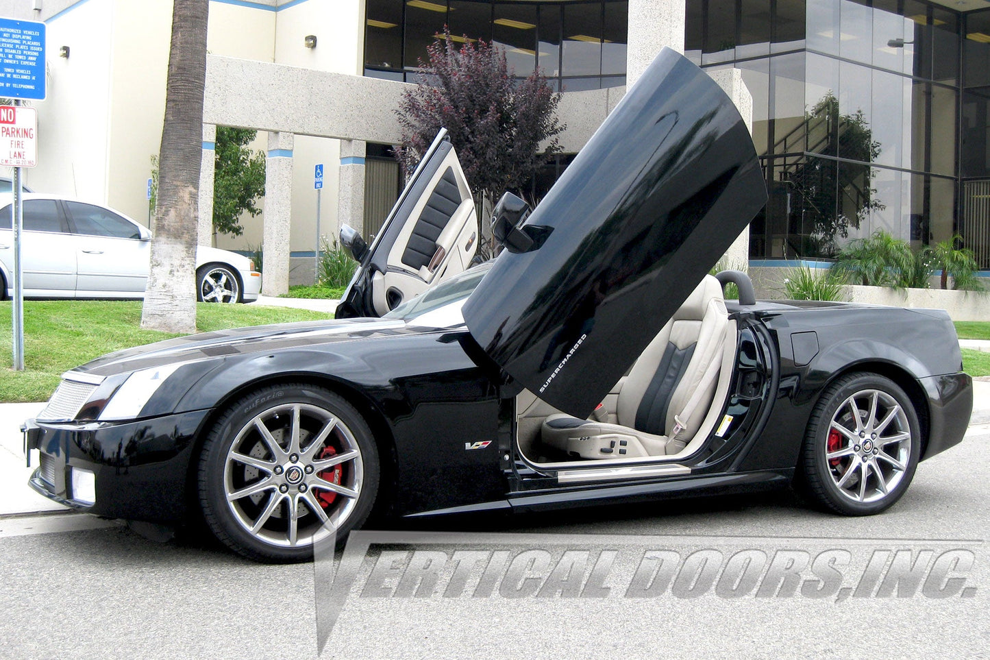 Cadillac XLR 2004-2009 Vertical Doors Kit