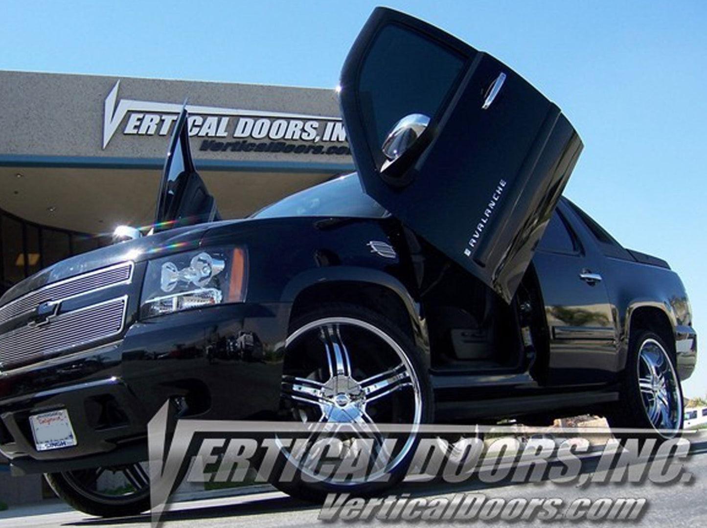 Chevrolet Avalanche 2007-2010 Vertical Lambo Doors Conversion Kit