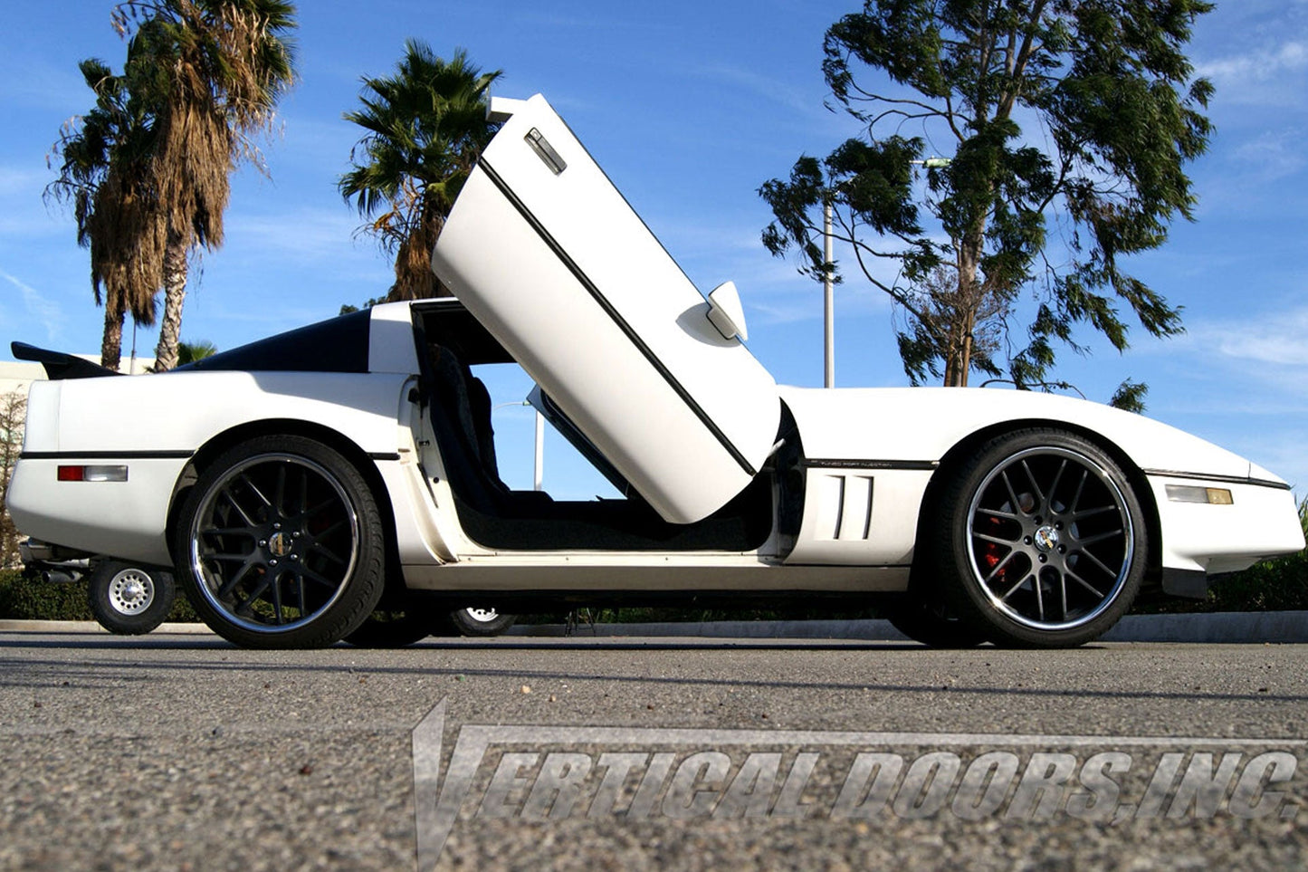 Chevrolet Corvette C-4 1984-1996 Vertical Lambo Doors Conversion Kit