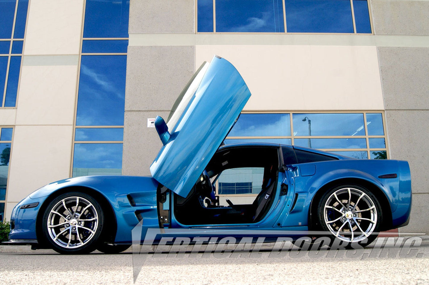 Chevrolet Corvette C-6 2005-2013 Vertical Lambo Doors Conversion Kit