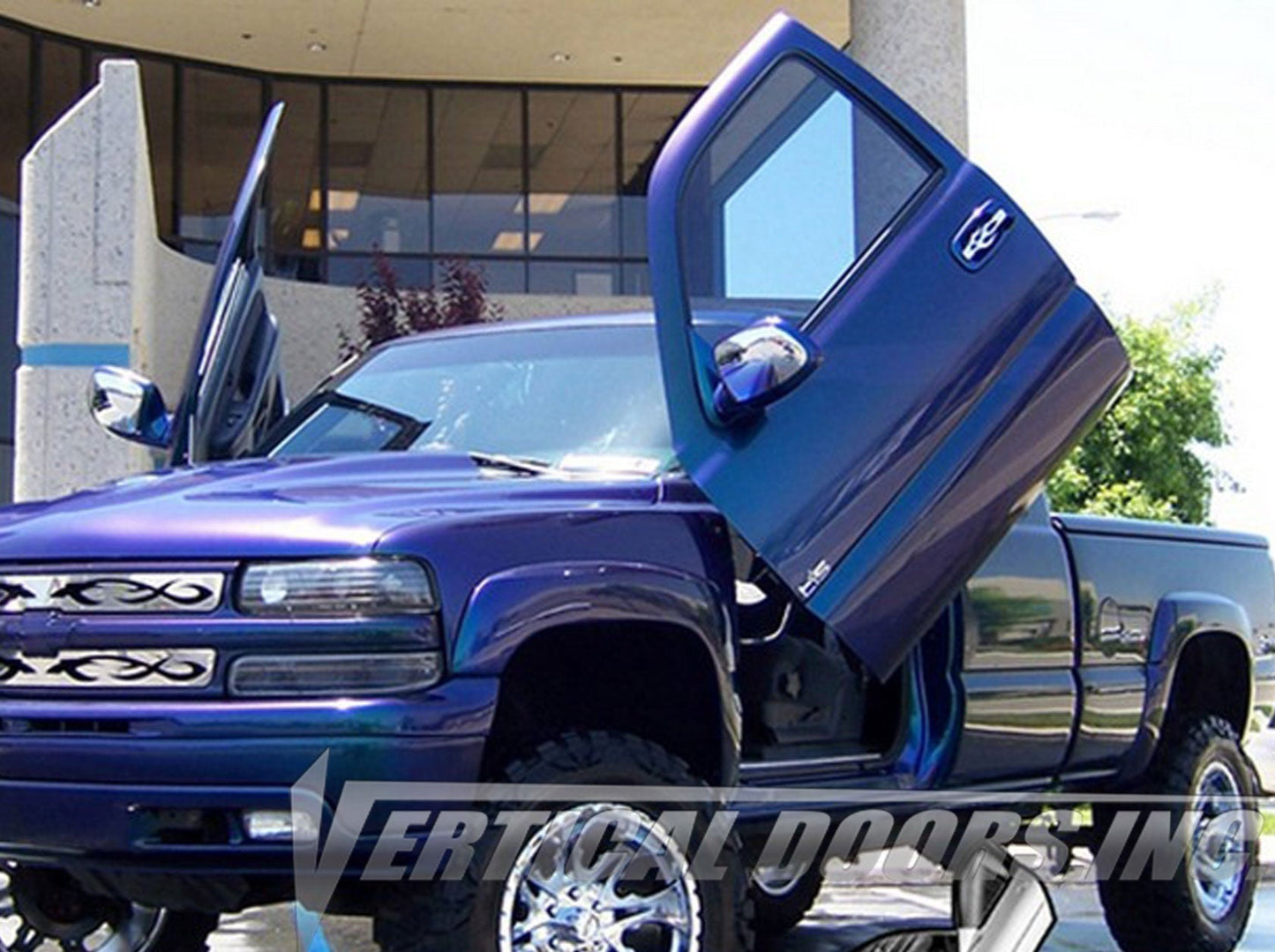 Chevrolet Silverado 1999-2006 Vertical Lambo Doors Conversion Kit