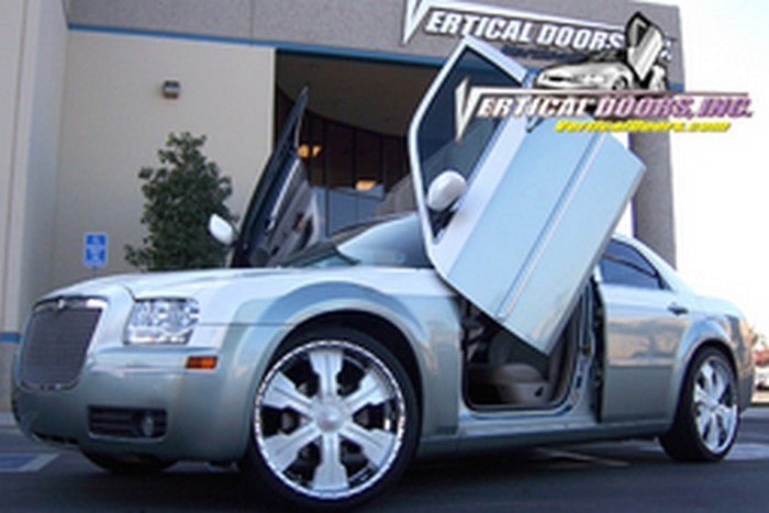 Chrysler 300 2004-2010 Vertical Lambo Doors Conversion Kit