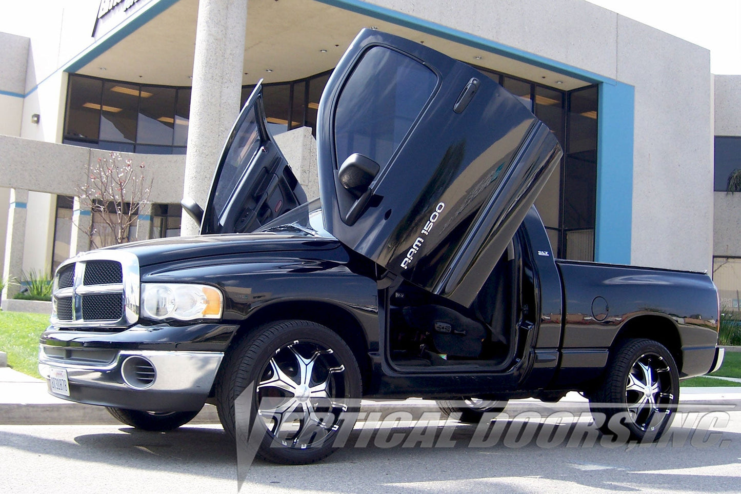Dodge Ram 2002-2008 Vertical Doors Kit