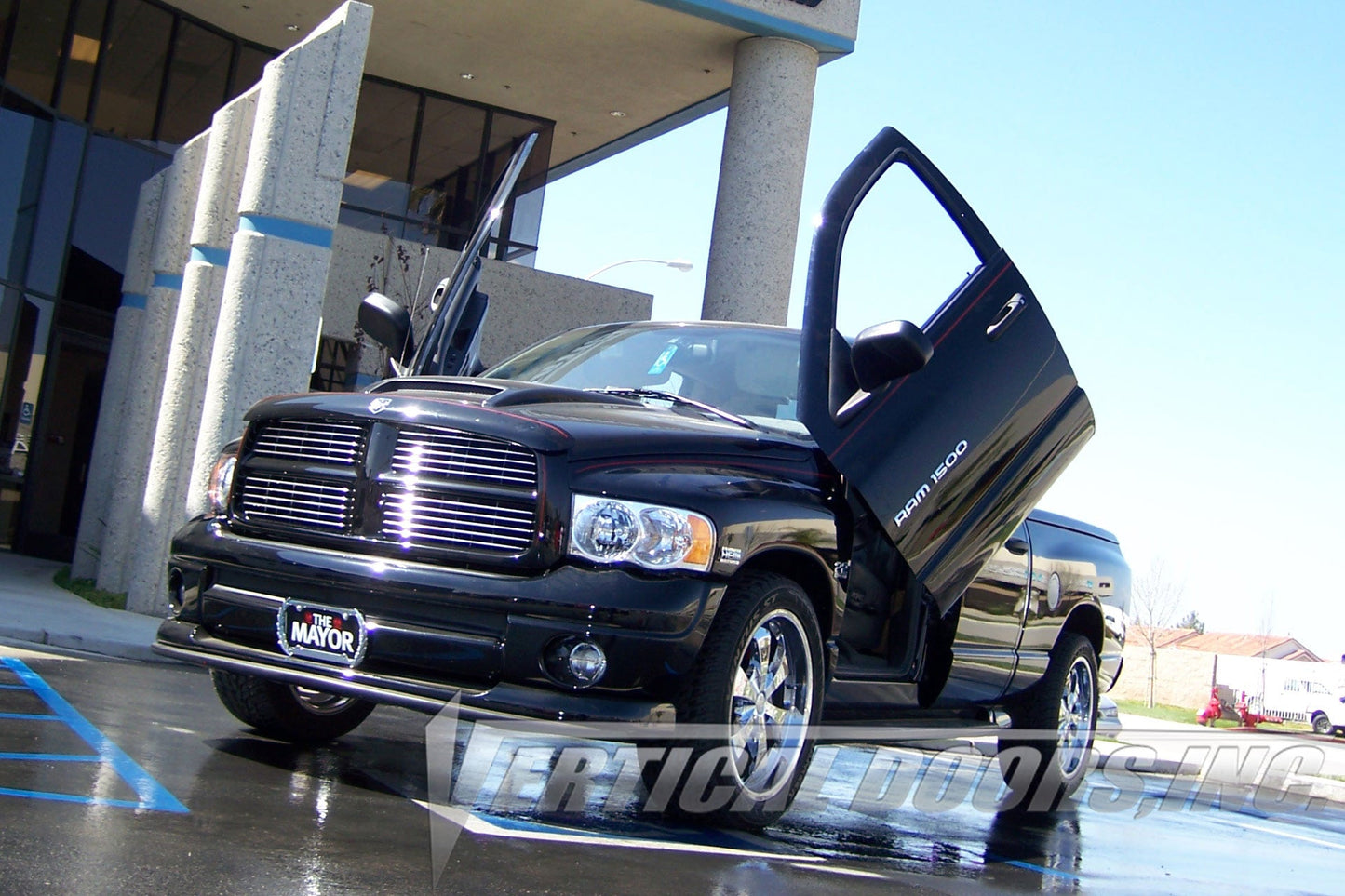 Dodge Ram 2002-2008 Vertical Doors Kit