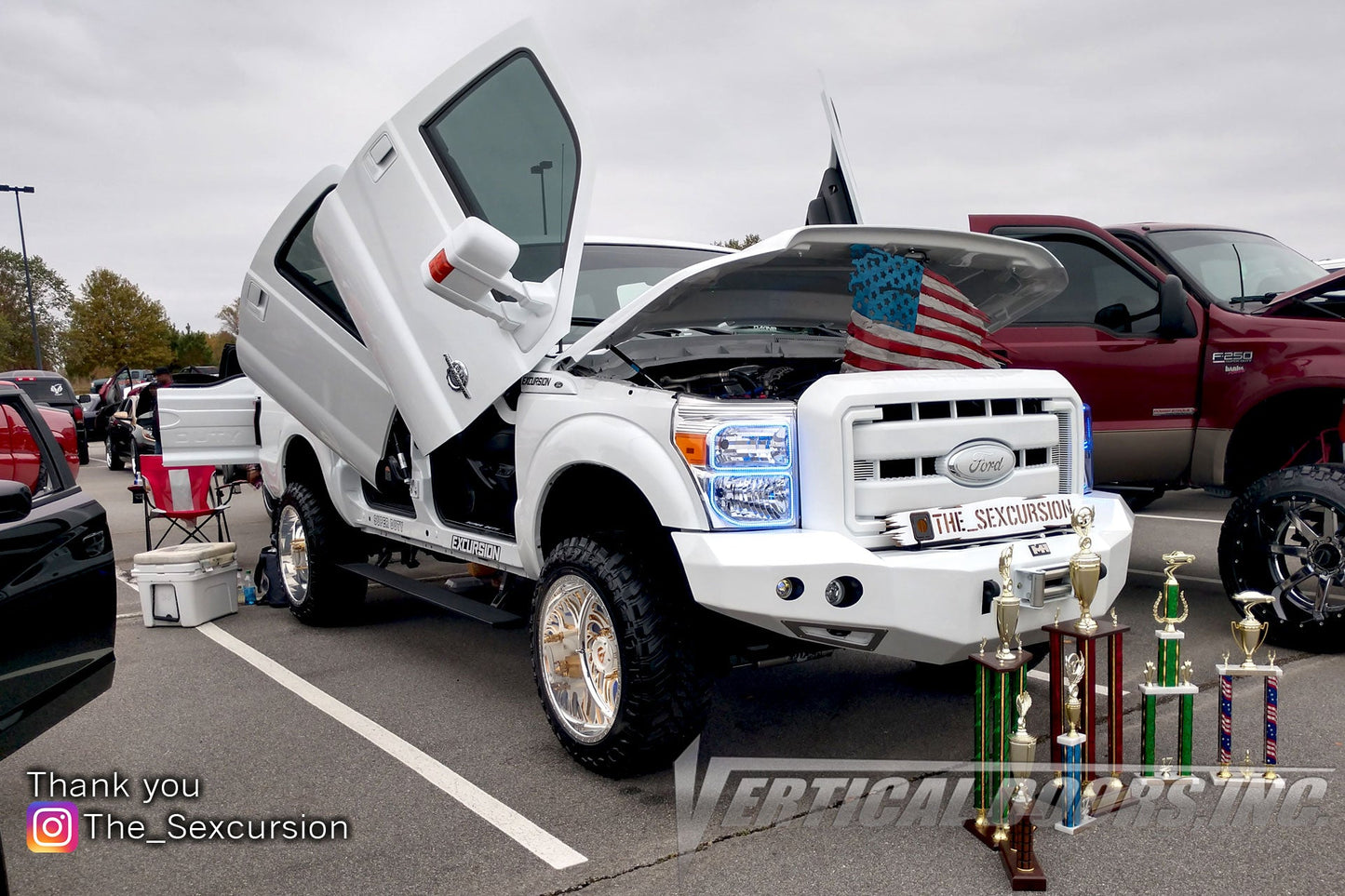 Ford Excursion 2000-2005 Vertical Doors