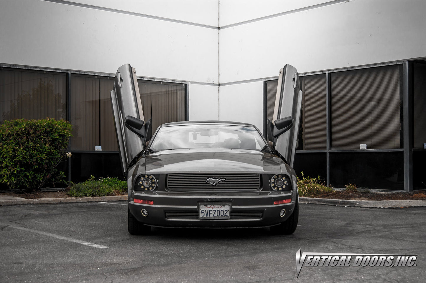 Ford Mustang 2005-2010 Vertical Doors
