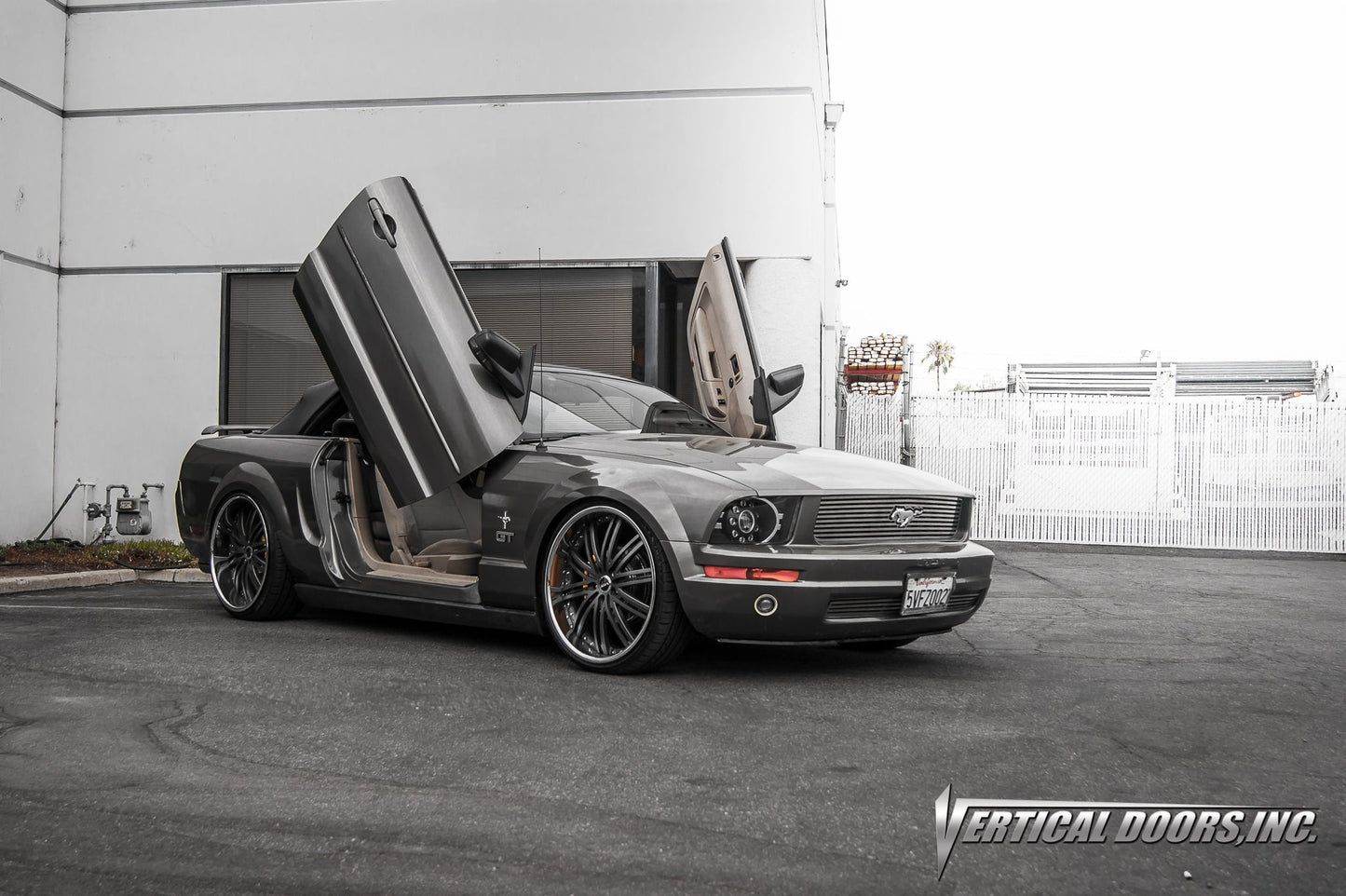 Ford Mustang 2005-2010 Vertical Doors