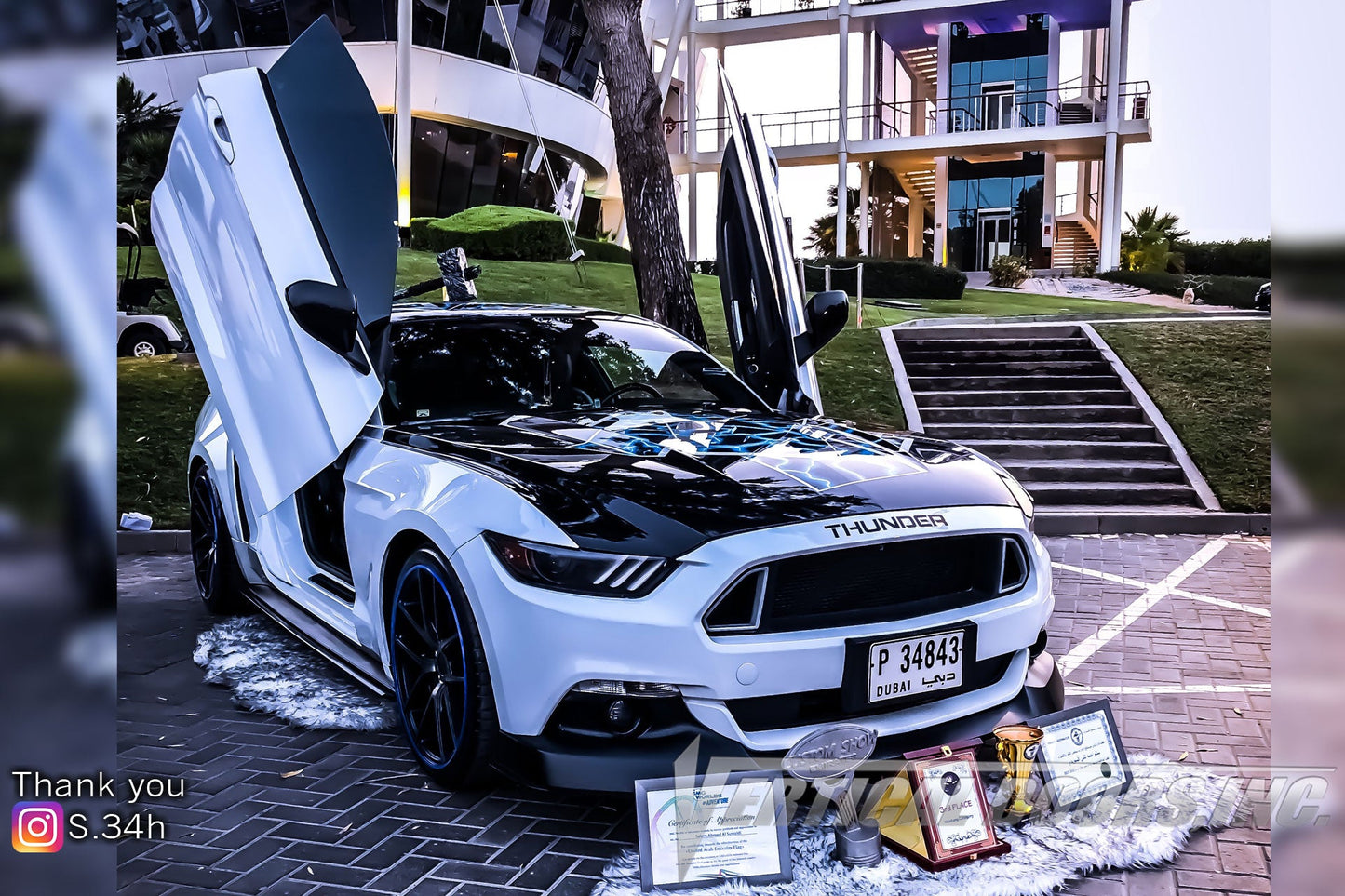 Ford Mustang 2015-2022 Vertical Doors Kit