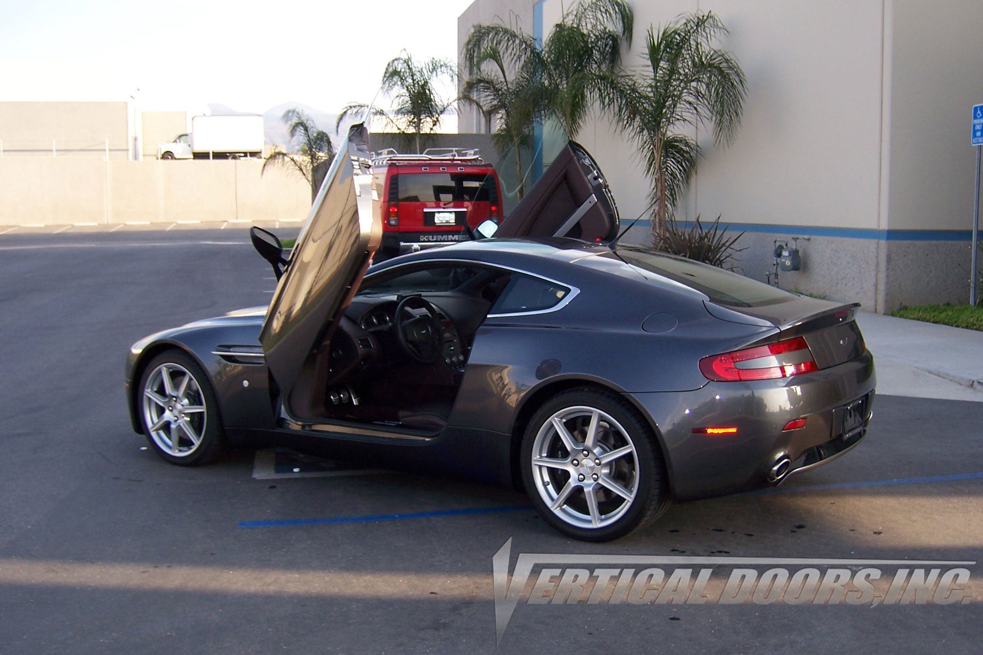 Aston Martin Vantage 06-18 Vertical Doors Kit